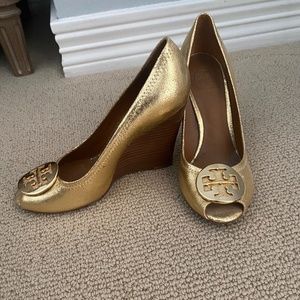 Tory Burch Gold wedges *New* Never worn